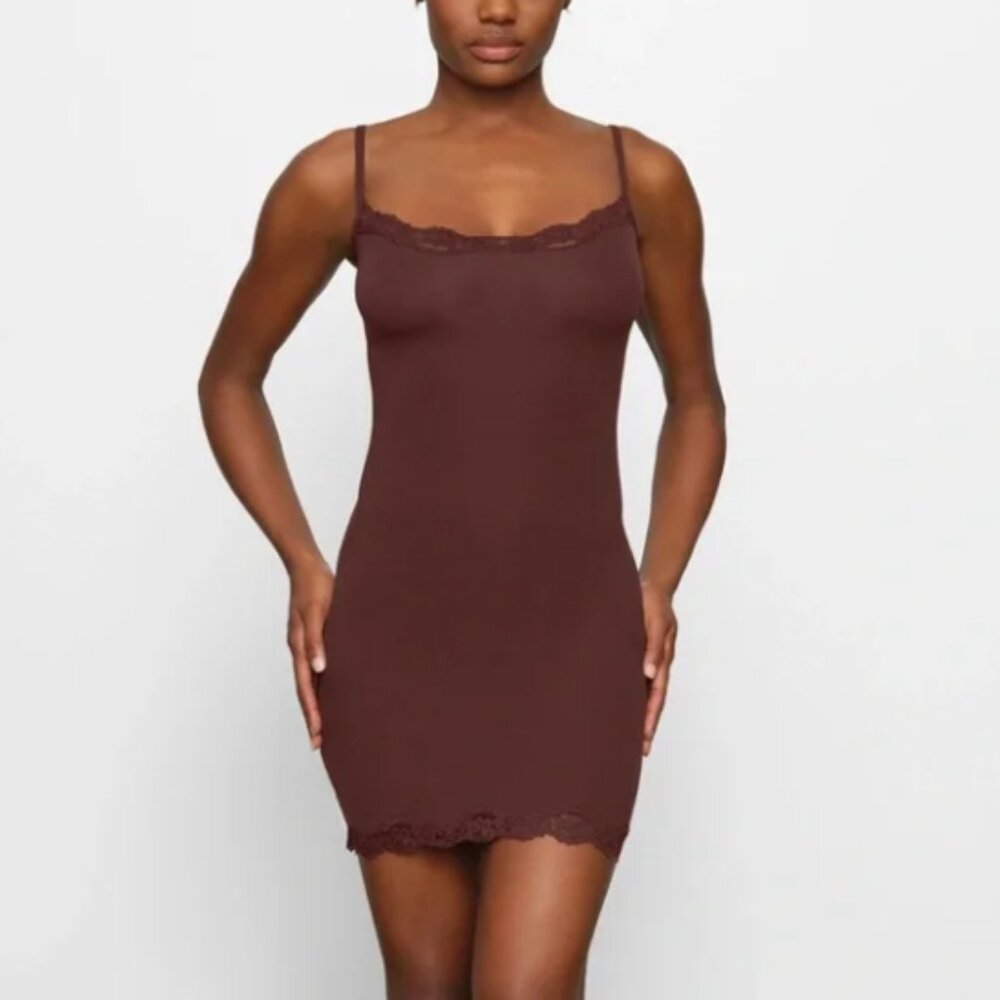SKIMS Fits Everybody Lace Slip Dress Womens XL Cocoa Brown New with FLAW